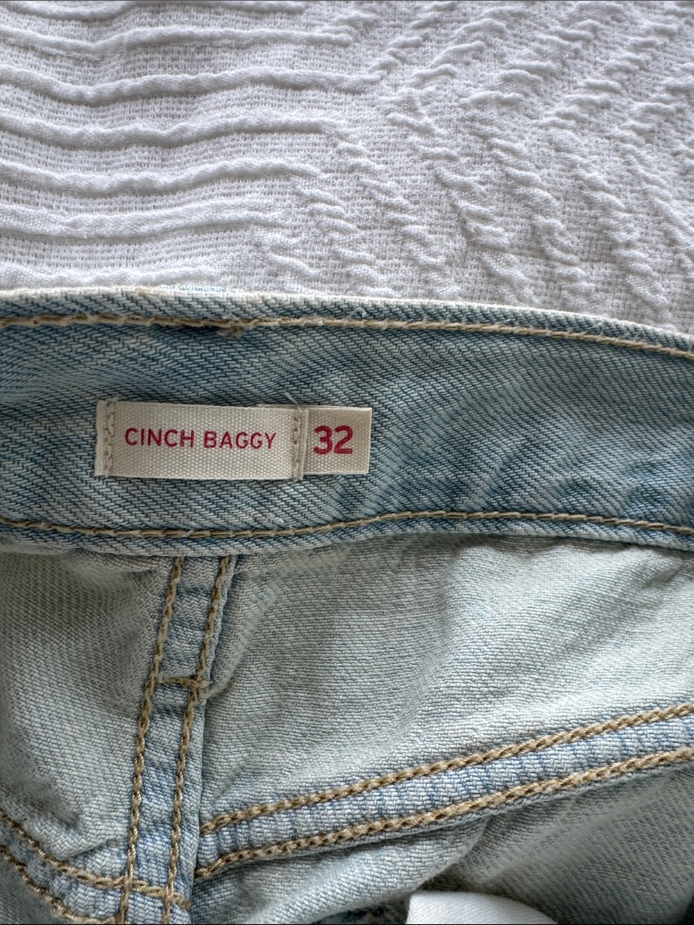 Levi’s Cinch Baggy Jeans - Picture 2 of 6